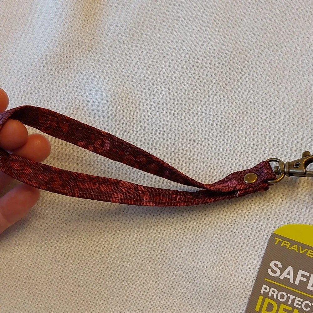 Travelon RFID Blocking Wallet Wristlet Burgundy NEW - Picture 10 of 14